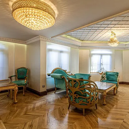 In Historic Mansion In Beylerbeyi Istambul
